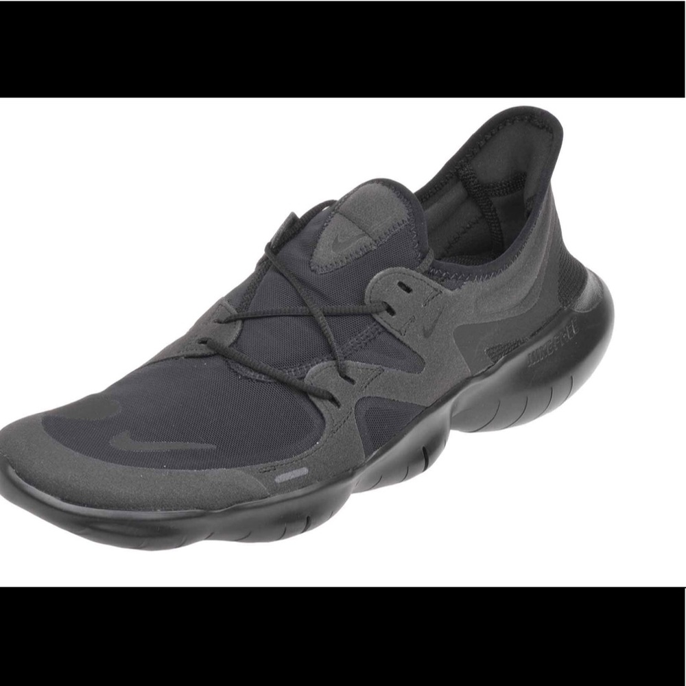NWOT Women's Free Rn 5.0 Running Shoes